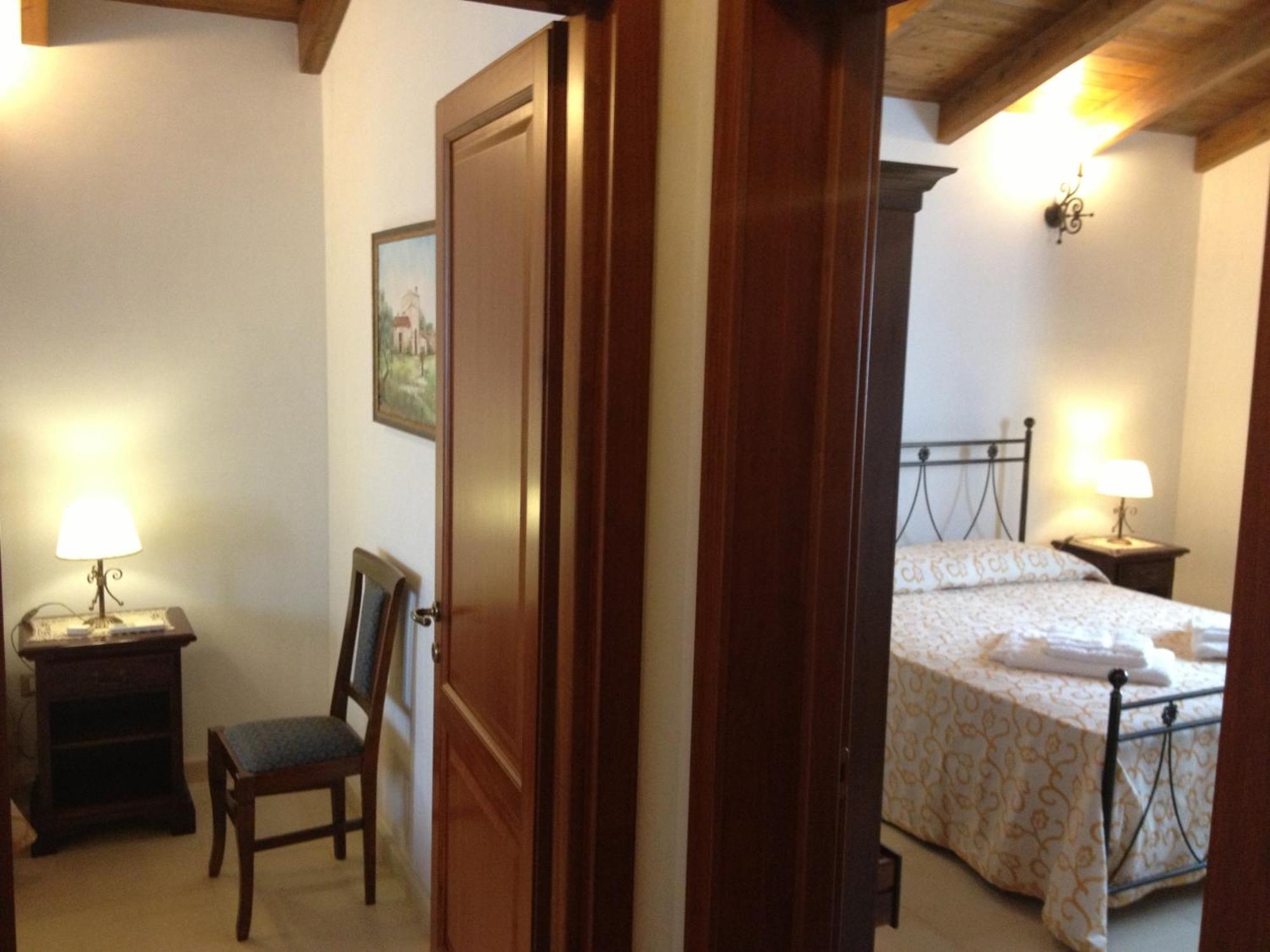 Agriturismo Masseria Quaremme Carpignano Salentino Habitación foto