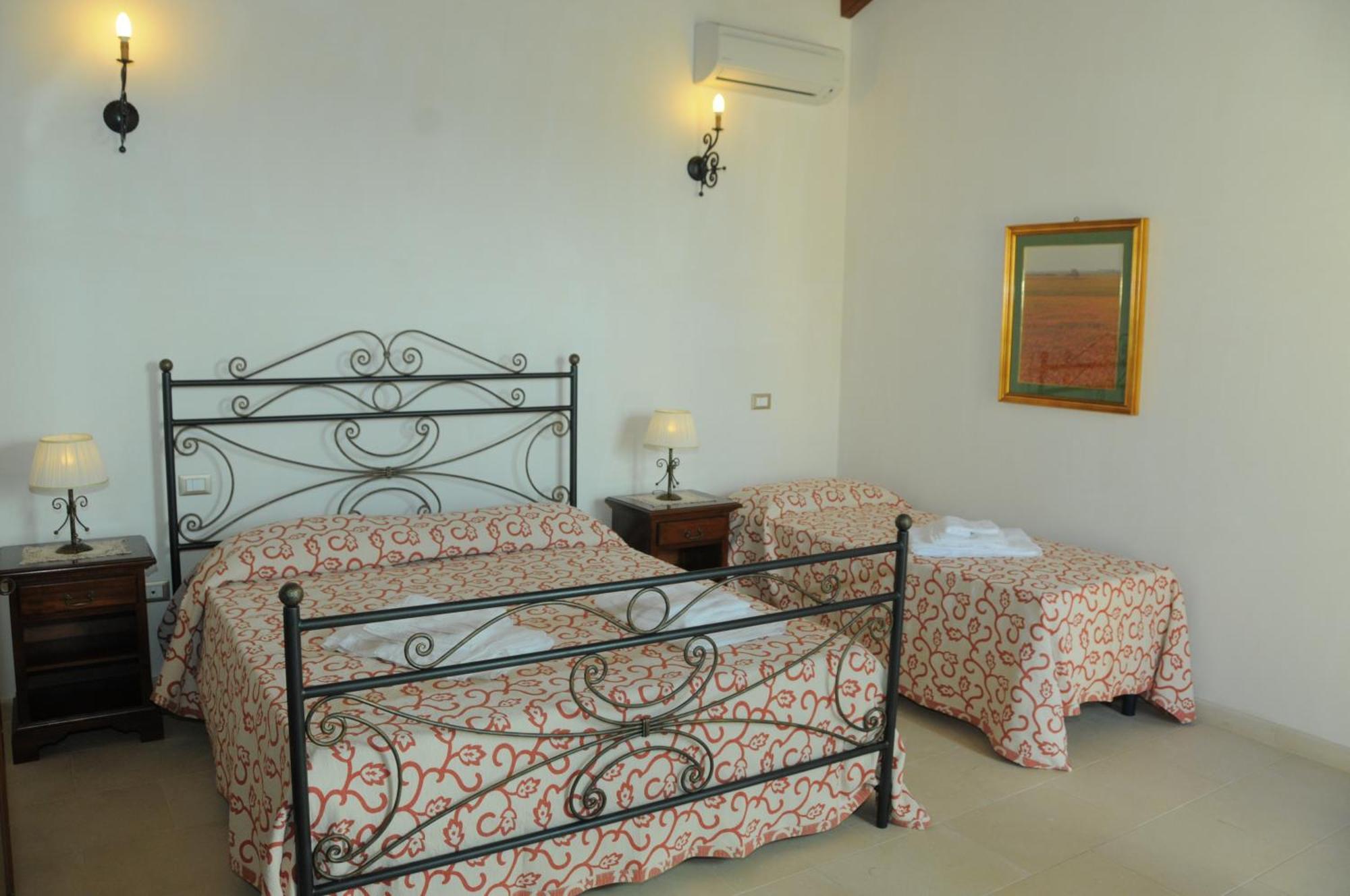 Agriturismo Masseria Quaremme Carpignano Salentino Habitación foto