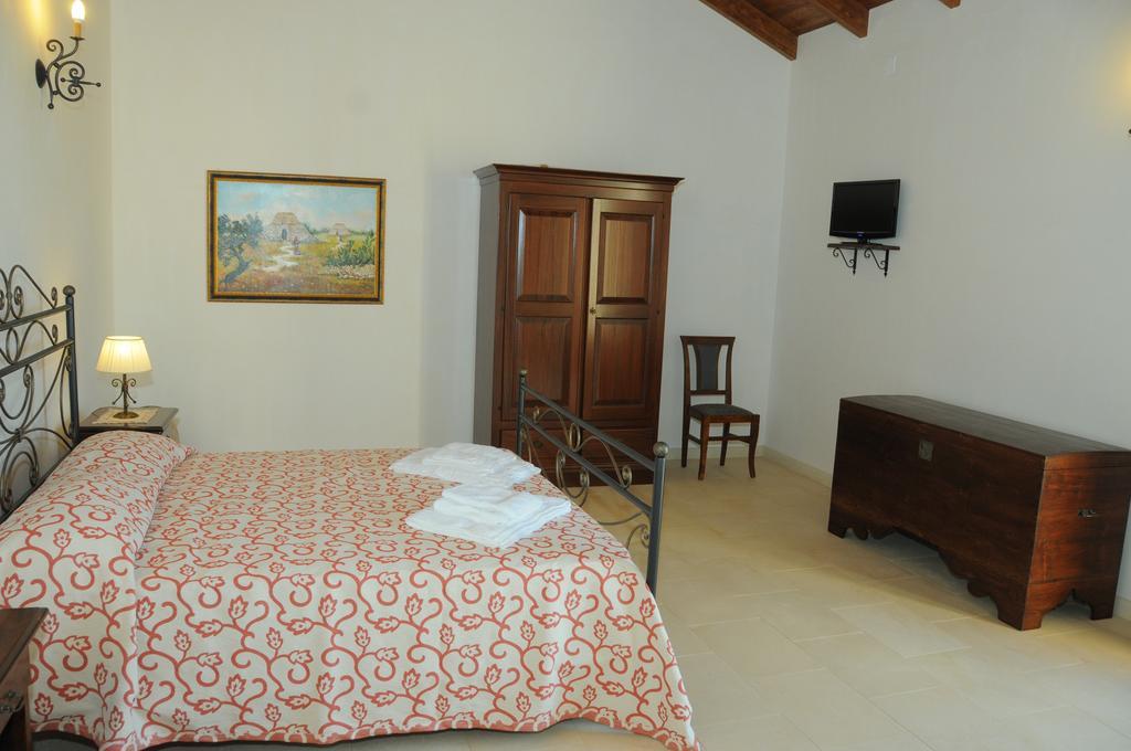 Agriturismo Masseria Quaremme Carpignano Salentino Habitación foto
